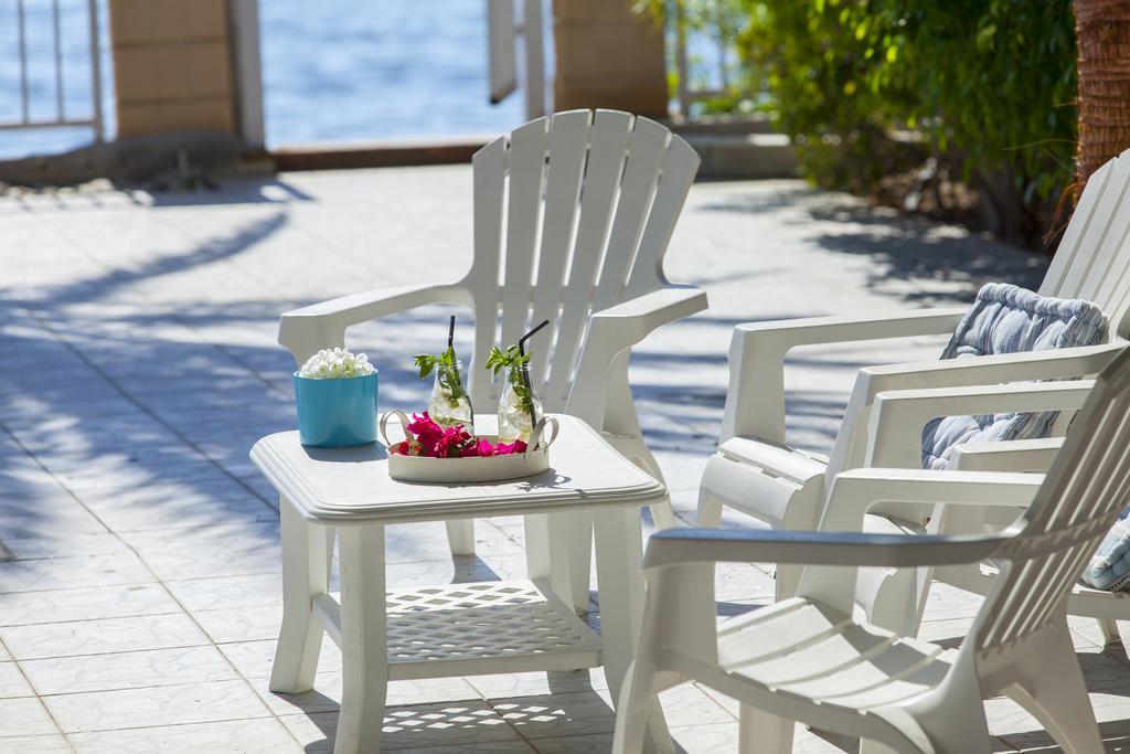 Meneou Beachfront Villa Sunset Bahçalar Oda fotoğraf