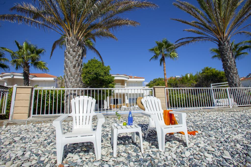 Meneou Beachfront Villa Sunset Bahçalar Oda fotoğraf
